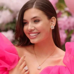 Caroline Svedbom Peony Necklace- Halsband